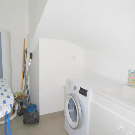 Moderne 5 Pieces Avec Wifi, Climatisation, Et Parkings A - Fr-1-338-597 *